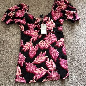 Who What Wear Black and Pink Leaf Print Blouse